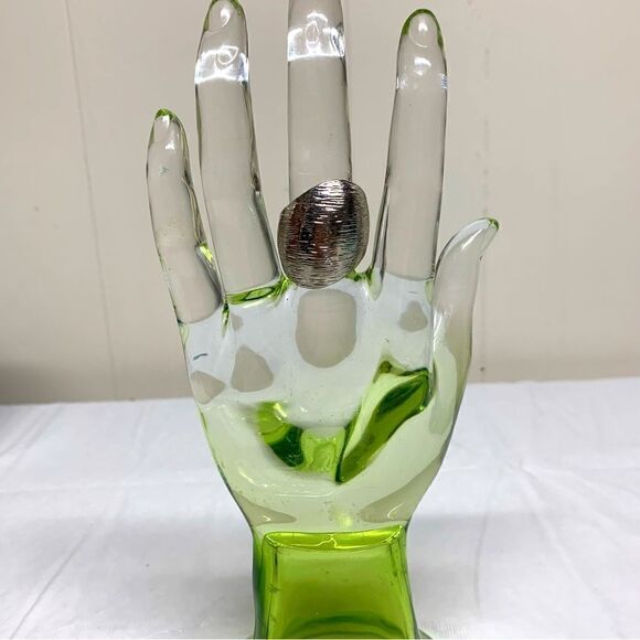 Costume Abstract Ring 1” Silver Tone Vintage Sz 8 Gorgeous - Picture 6 of 7